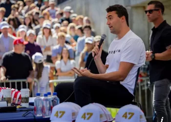 Charlie Kirk Ditembak Saat Pidato di Kampus