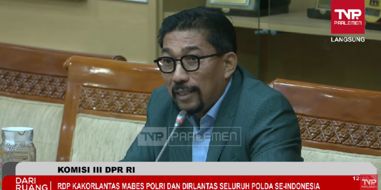 Irjen Pol. (Purn.) Drs. H. Machfud Arifin, S.H.