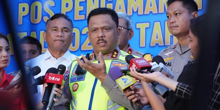 Kakorlantas Dampingi Menhub Lepas Ribuan Peserta Mudik Gratis Nataru