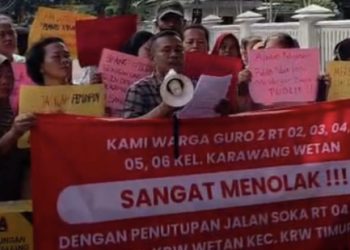Warga Guro 2 Karawang Tolak Penutupan Jalan Soka di Sekitar Stadion Singaperbangsa