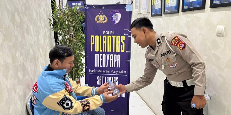 Kakorlantas Polri Sosialisasi Program Polantas Menyapa Di Berbagai Daerah