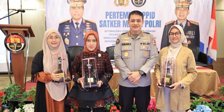 Strategi Divisi Humas Polri Lawan Hoaks Lewat Aplikasi MediaHUB