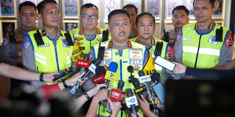 Hindari Puncak Arus Balik 24 Maret, Kakorlantas Sarankan WFA untuk Atur Perjalanan