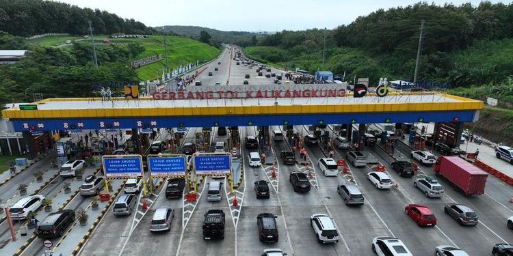 Survei KedaiKOPI: 84,1% Publik Puas terhadap Kinerja Polri Mudik Lebaran 2026