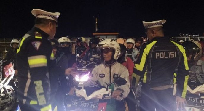 Menjaga Jalan, Menjaga Kehidupan: Dedikasi Polantas yang Tak Pernah Berhenti