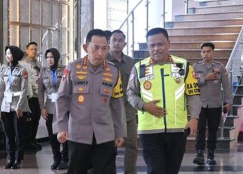 Kapolri Apresiasi Keberhasilan Operasi Ketupat 2026, Tekankan Pelayanan Humanis Polantas