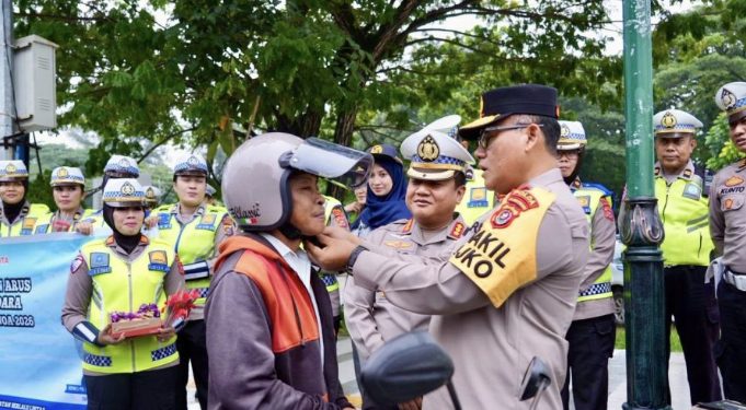 Keadilan di Atas Aspal: Mengapa Tertib Lalu Lintas Adalah Keadilan Sosial?