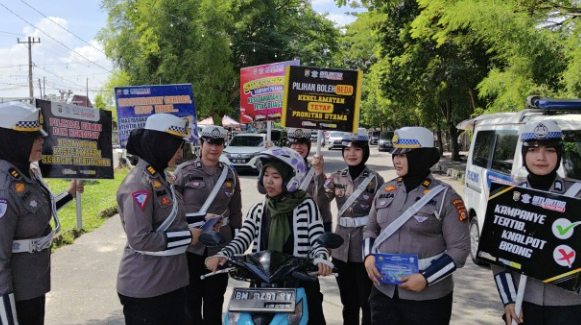 Mengapa Kesadaran Lebih Penting dari Tilang? Menguak Filosofi Baru Polantas